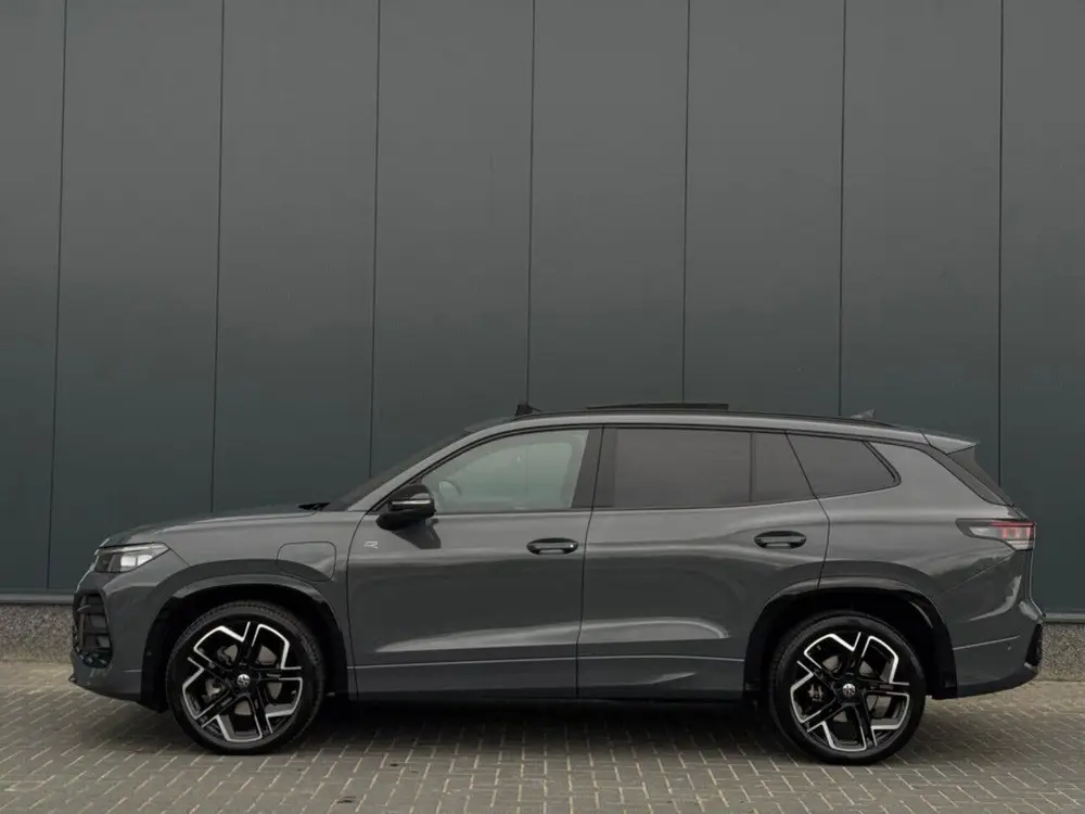 Volkswagen Tayron 1.5 eHybrid R-Line Edition | Pano | Leder uit 2025, foto 4