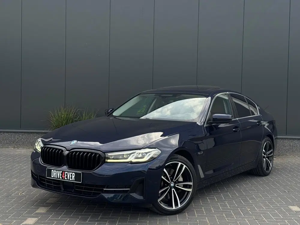 BMW 5-serie 520e LCI High Executive uit 2022