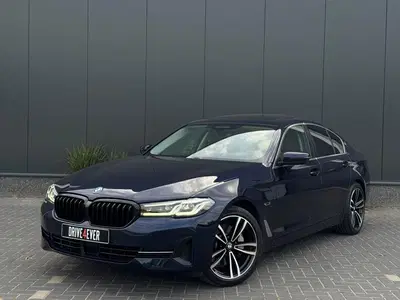 BMW 5-serie 520e LCI High Executive uit 2022
