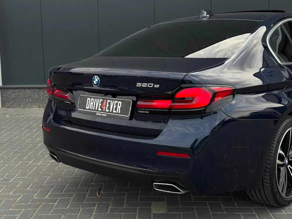 BMW 5-serie 520e LCI High Executive uit 2022, foto 13