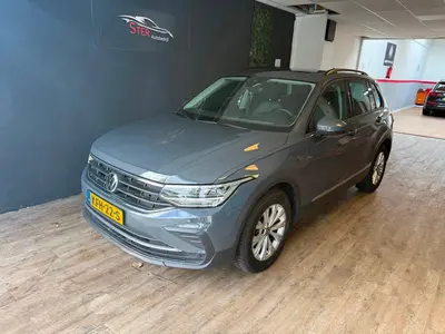 Volkswagen TIGUAN 1.5 TSI Life Business uit 2020