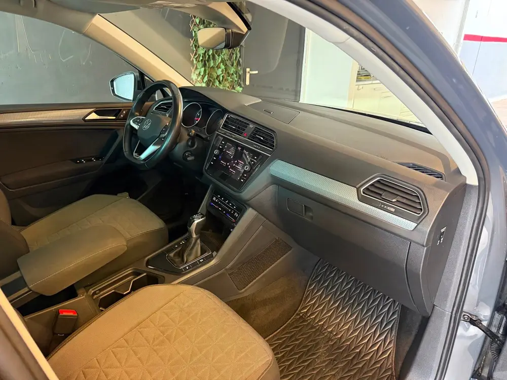 Volkswagen TIGUAN 1.5 TSI Life Business uit 2020, foto 20