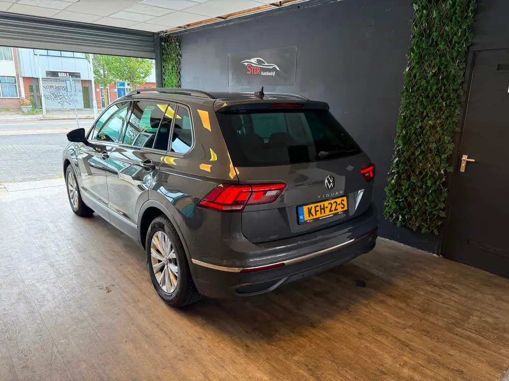 Volkswagen TIGUAN 1.5 TSI Life Business uit 2020, foto 5