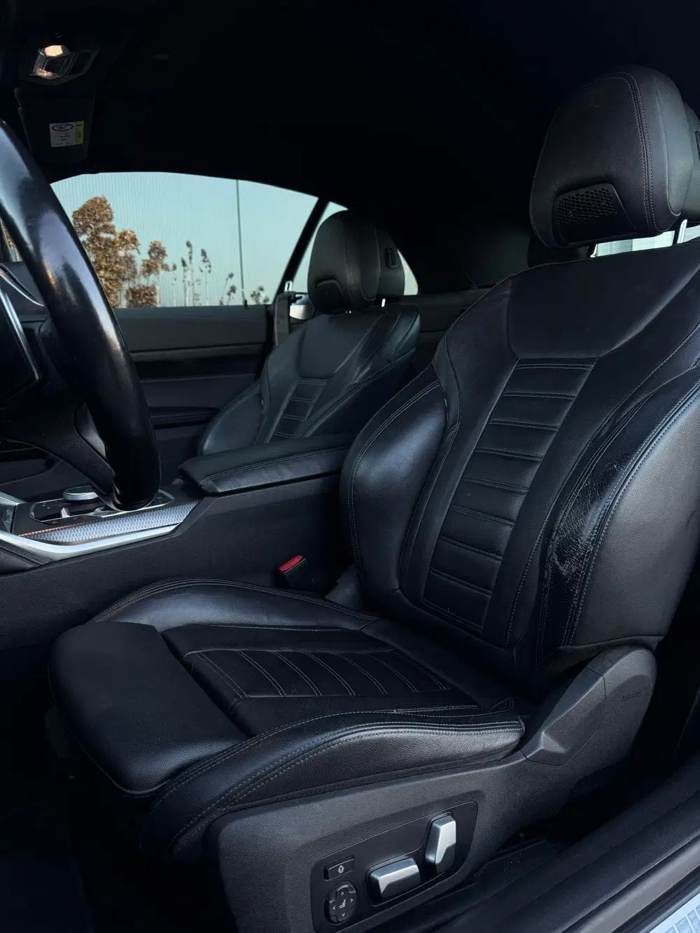 BMW 4-serie 420i High Executive uit 2023, foto 19