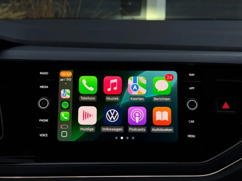 Volkswagen Taigo 1.0 TSI 3x R-Line | Pano | Digital Dash | A uit 2024, foto 15