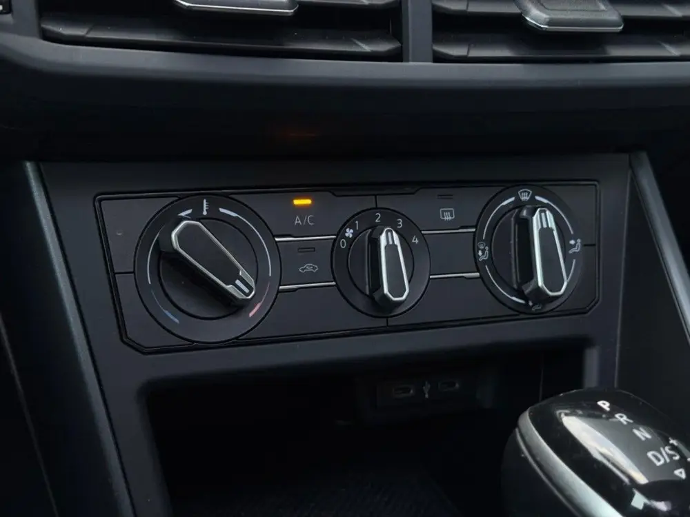 Volkswagen Taigo 1.0 TSI 3x R-Line | Pano | Digital Dash | A uit 2024, foto 16