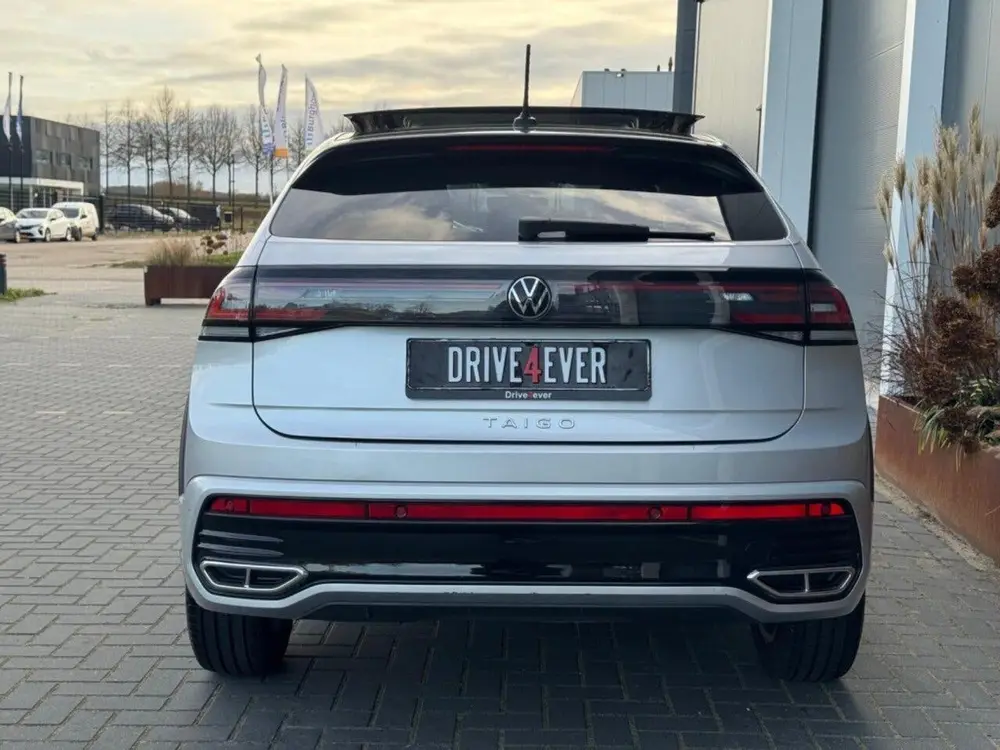 Volkswagen Taigo 1.0 TSI 3x R-Line | Pano | Digital Dash | A uit 2024, foto 8