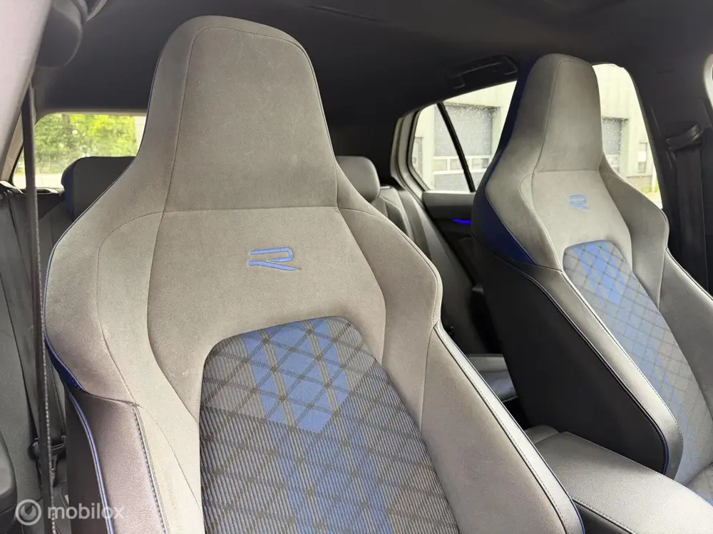 Volkswagen Golf 2.0 TSI R 4Motion/ O. HISTORIE/ PANORAMADAK uit 2021, foto 20