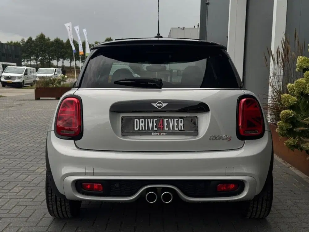 Mini Cooper S 2.0 Cooper S uit 2020, foto 10