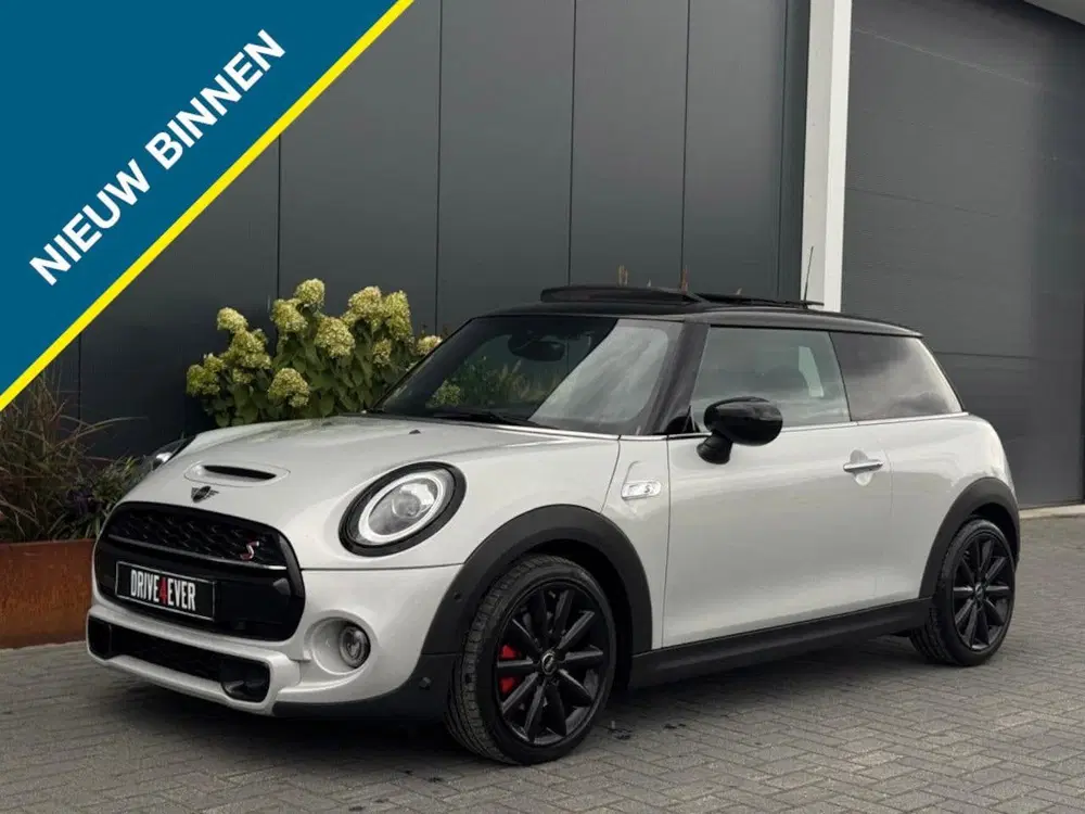 Mini Cooper S 2.0 Cooper S uit 2020, foto 4