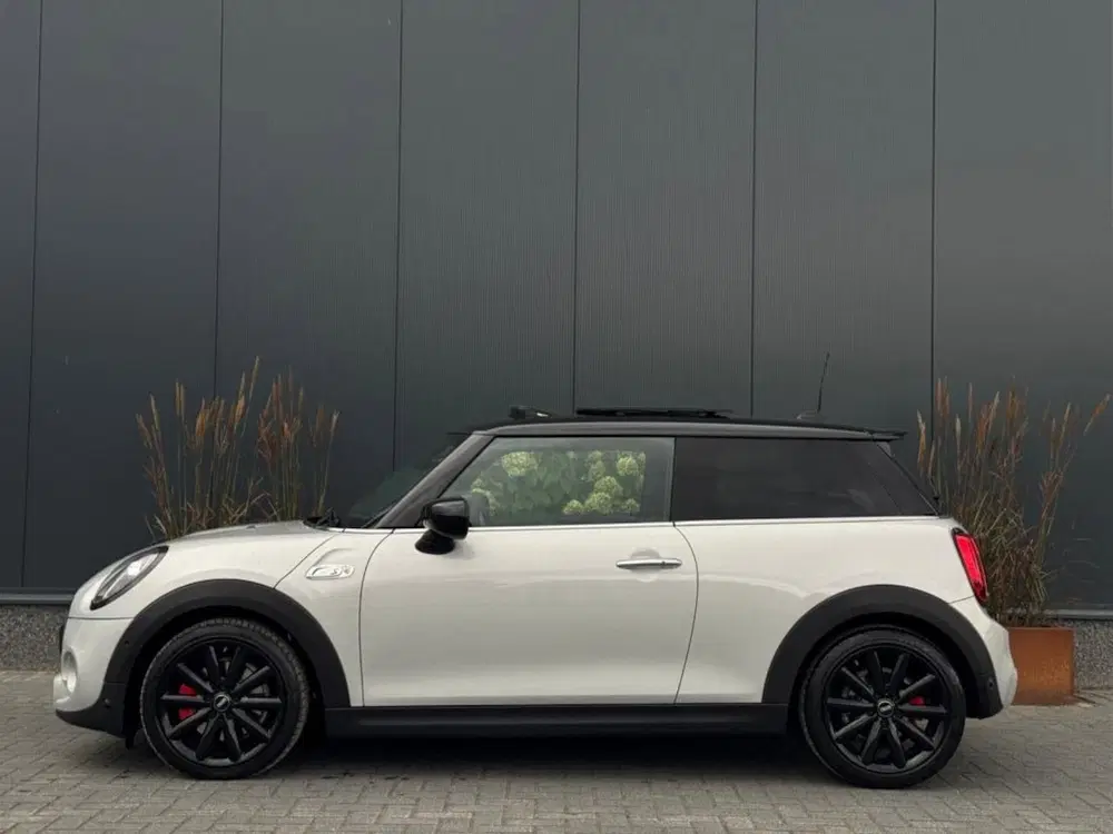 Mini Cooper S 2.0 Cooper S uit 2020, foto 5