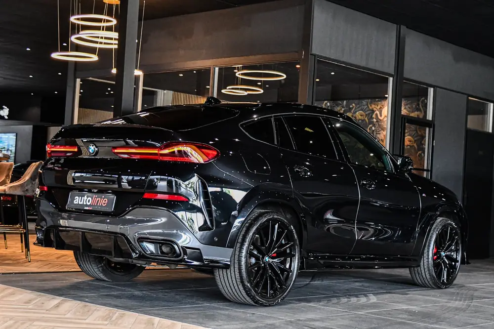 BMW X6 XDrive30d M-Sport uit 2022, foto 4