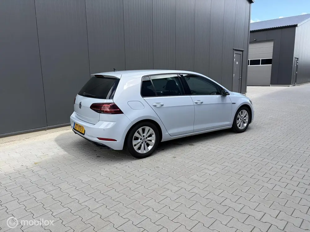 Volkswagen Golf 1.0 TSI Comfortline Business uit 2019, foto 8