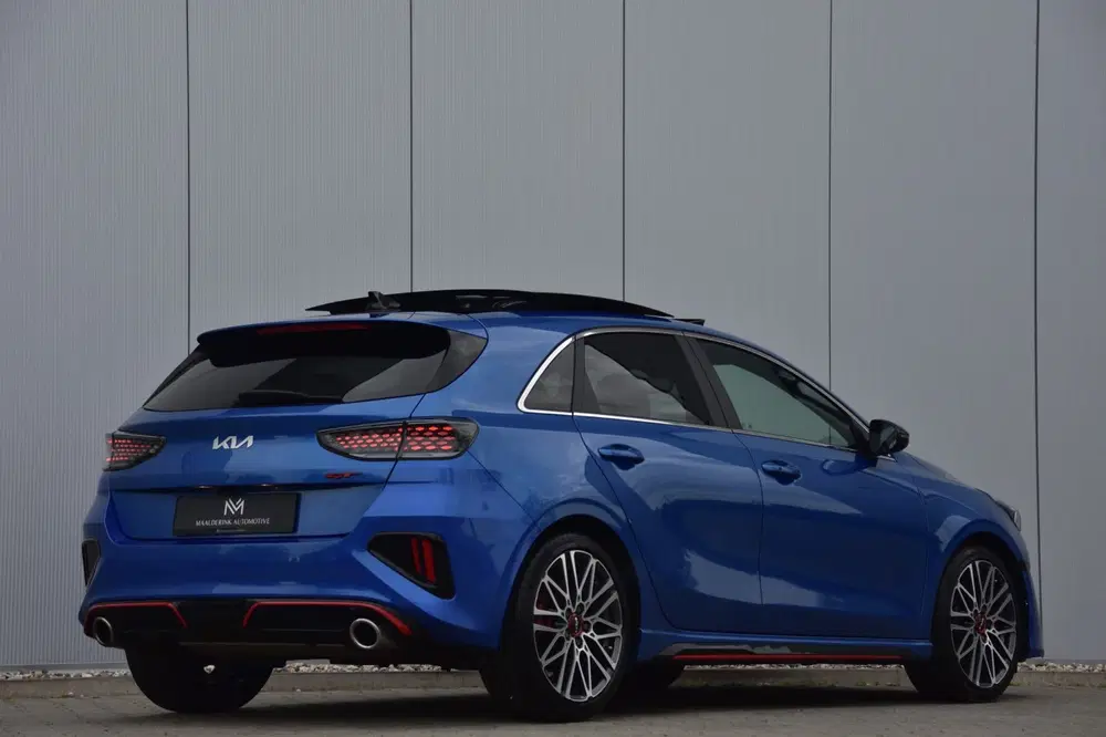 Kia Ceed 1.6 T-GDi GT Panodak uit 2023, foto 2