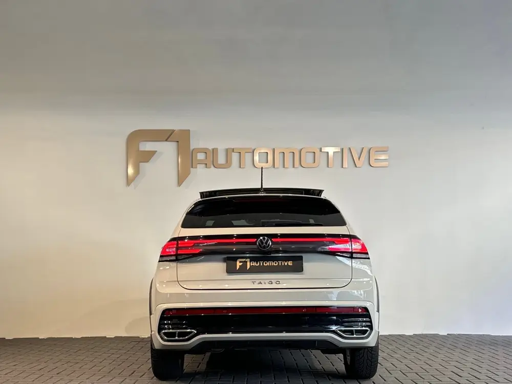 Volkswagen Taigo 1.0 TSI R-Line Pano|Lane Assist|Camera|Stoe uit 2022, foto 13