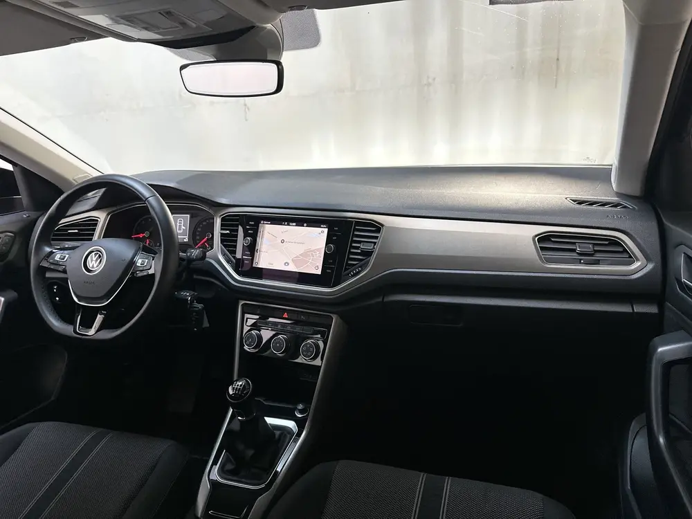 Volkswagen T-Roc 1.0 TSI Style Parkeersensoren Navigatie DAB uit 2021, foto 2