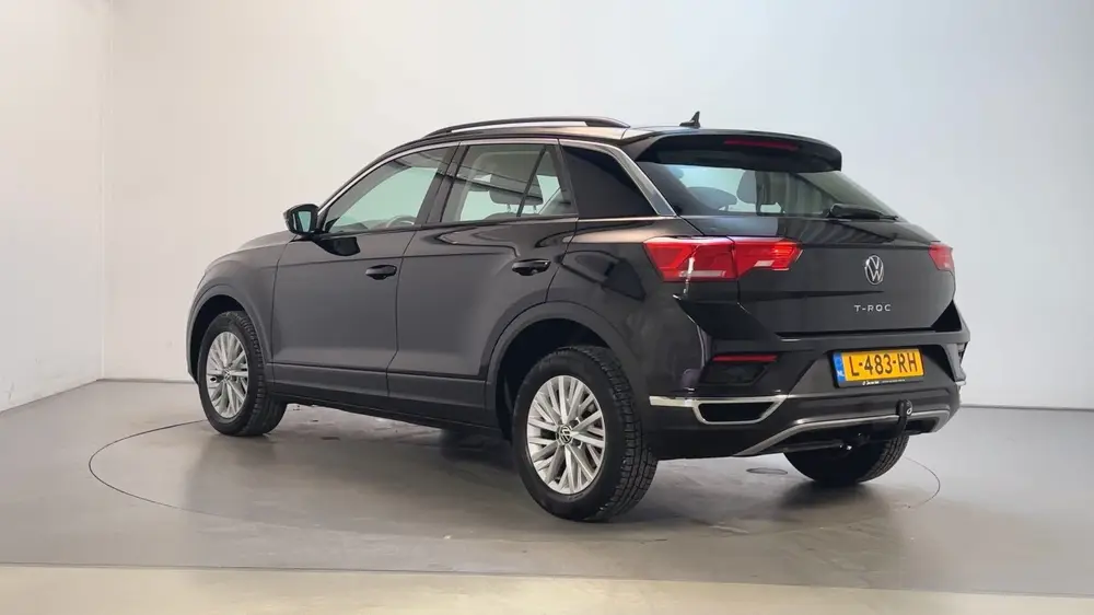 Volkswagen T-Roc 1.0 TSI Style Parkeersensoren Navigatie DAB uit 2021, foto 6
