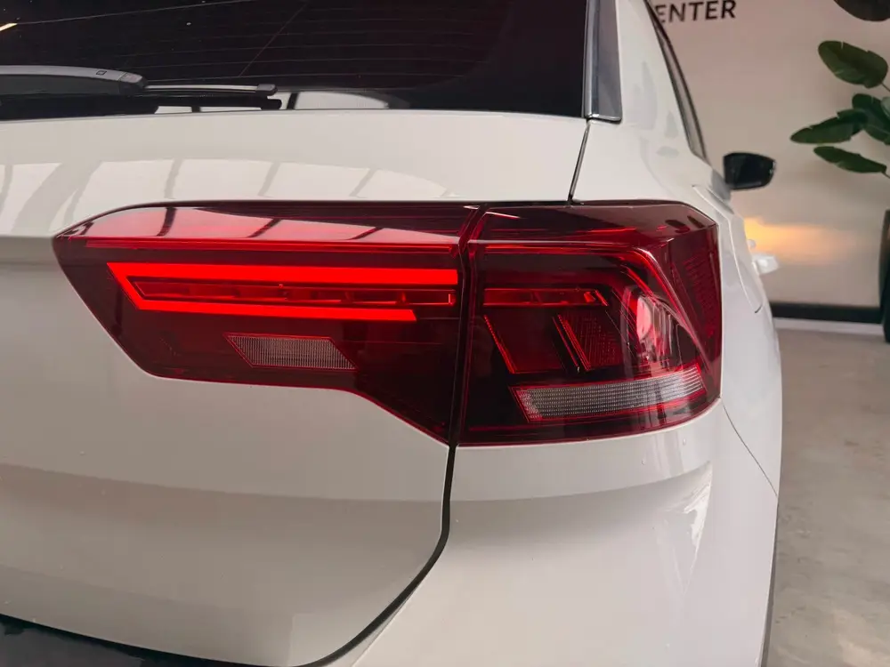 Volkswagen T-Roc 1.5 TSI DSG R-LINE 150PK PANO|SIDE ASSIST|B uit 2019, foto 18