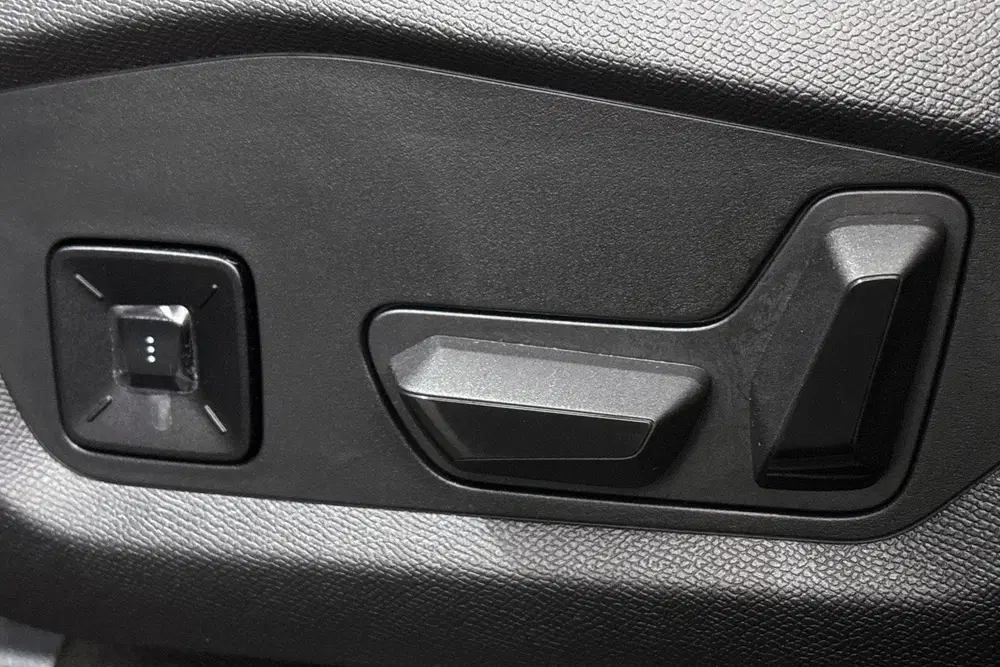 Opel Grandland 1.6 Turbo Plug-in-Hybrid Ultimate Panorama uit 2026, foto 19