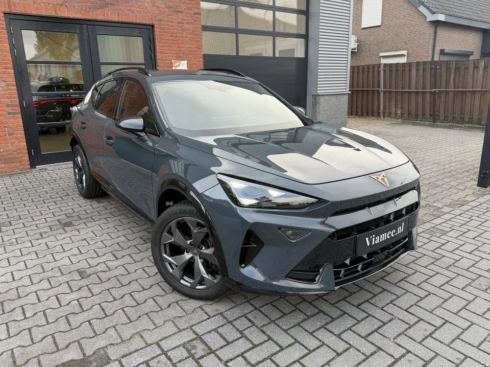 Cupra Formentor 1.5 TSI e-Hybrid Business uit 2024, foto 2