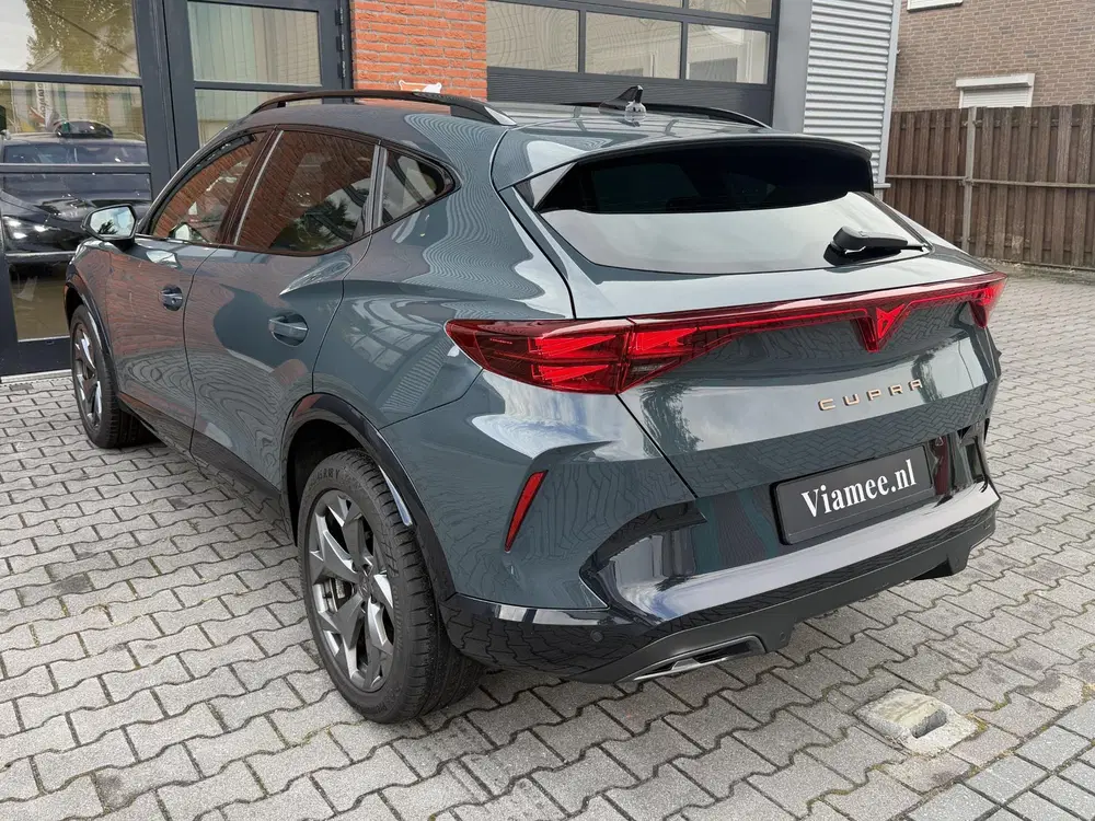 Cupra Formentor 1.5 TSI e-Hybrid Business uit 2024, foto 4