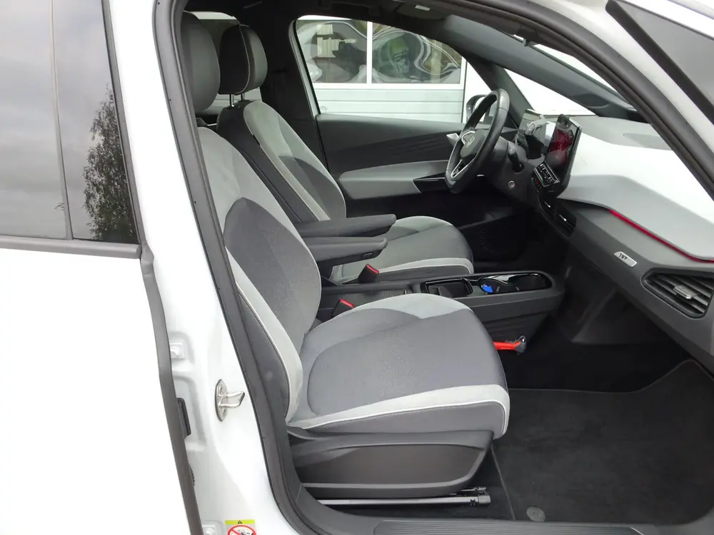 Volkswagen ID.3 First Plus 58 kWh Automatische airco, naviga uit 2021, foto 17