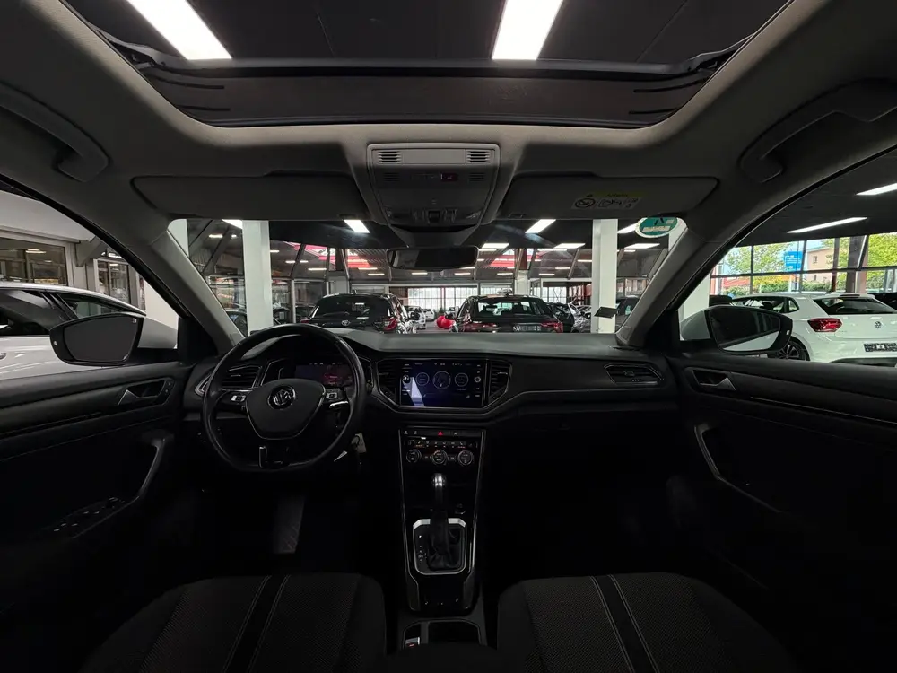 Volkswagen T-Roc 1.5 TSI Elek.koffer|Camera | Virtual | Pano uit 2019, foto 11