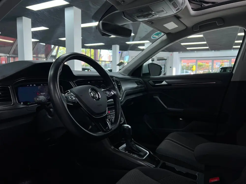 Volkswagen T-Roc 1.5 TSI Elek.koffer|Camera | Virtual | Pano uit 2019, foto 13