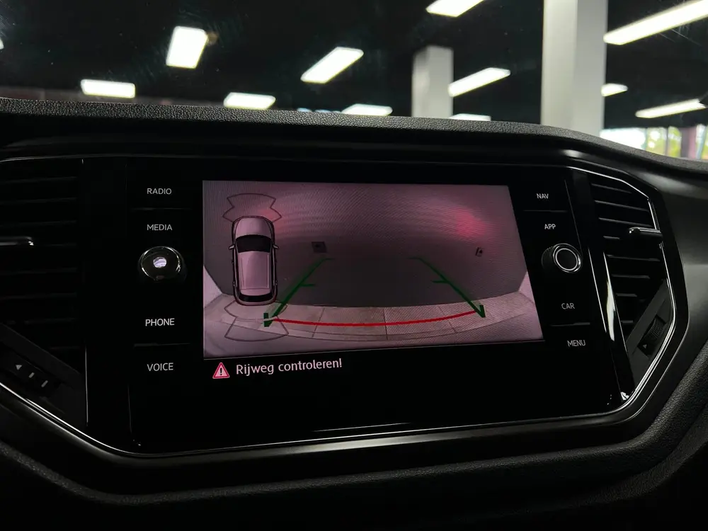 Volkswagen T-Roc 1.5 TSI Elek.koffer|Camera | Virtual | Pano uit 2019, foto 18