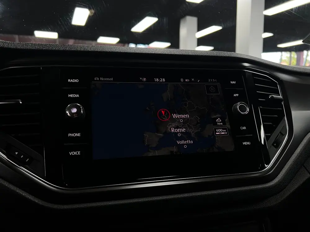 Volkswagen T-Roc 1.5 TSI Elek.koffer|Camera | Virtual | Pano uit 2019, foto 20