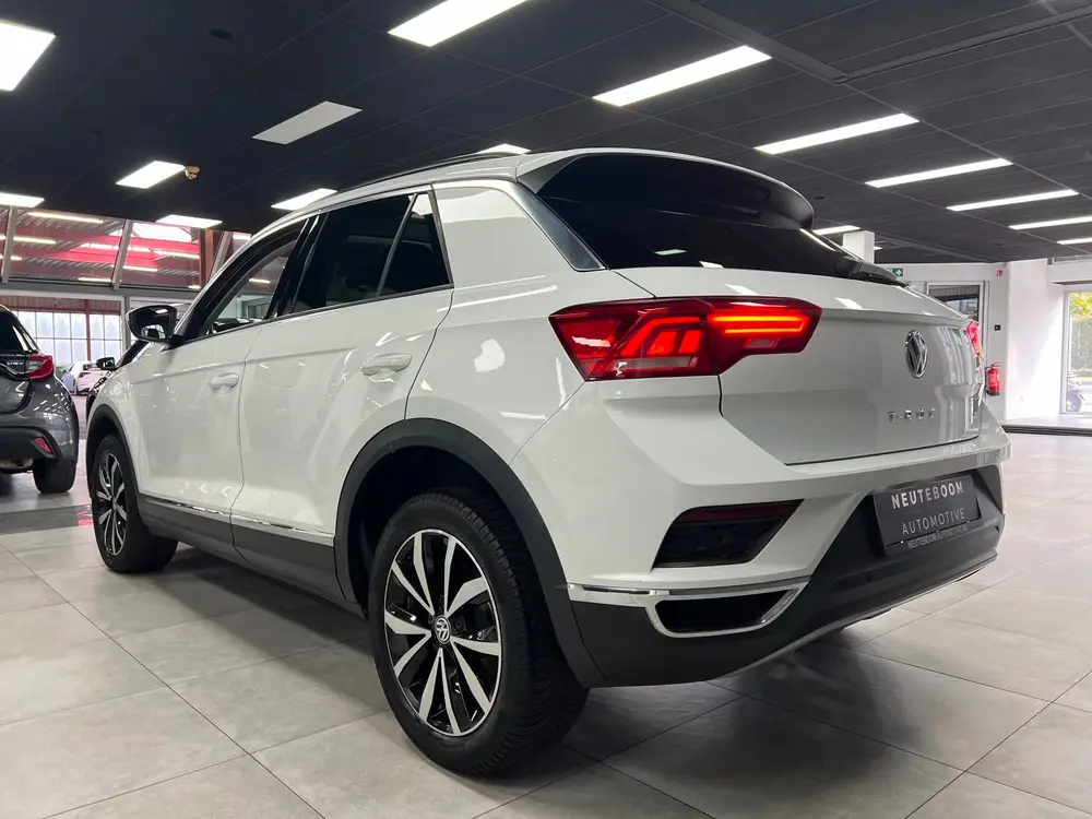 Volkswagen T-Roc 1.5 TSI Elek.koffer|Camera | Virtual | Pano uit 2019, foto 4