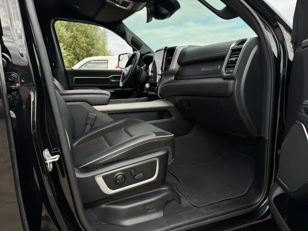 Dodge RAM LARAMIE NIGHT 5.7L V8 uit 2024, foto 8