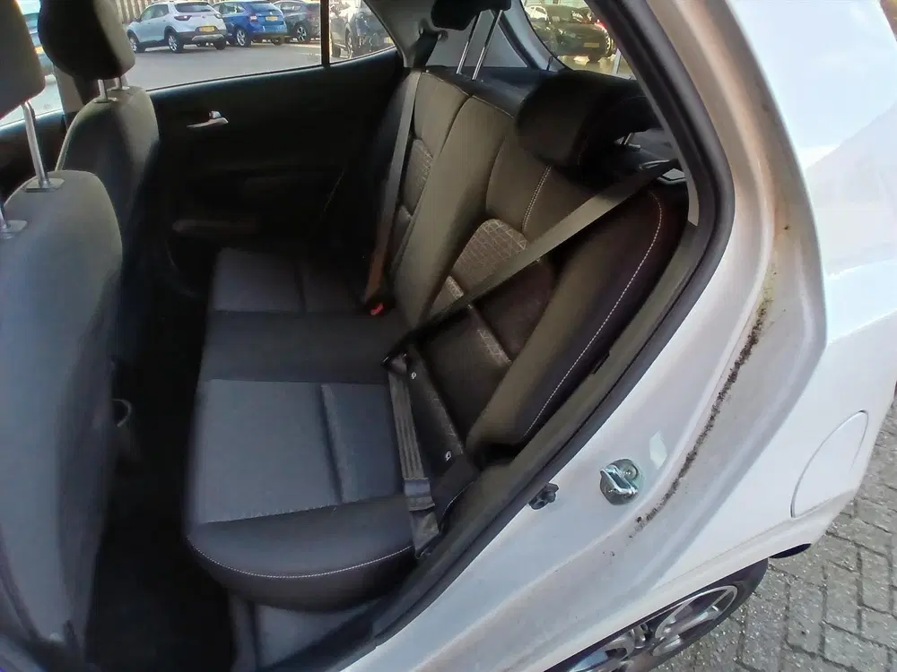 Kia Picanto 1.0 MPi 67pk 4-zits DynamicPlusLine uit 2022, foto 12