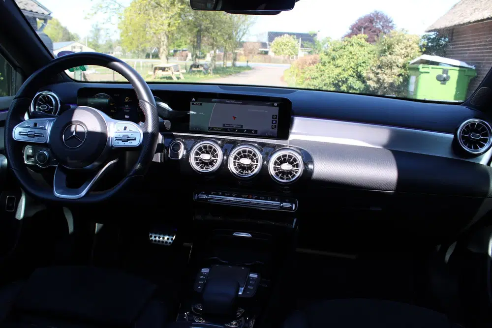 Mercedes-Benz A-Klasse 250 e PHEV AMG SOh 97 uit 2021, foto 17