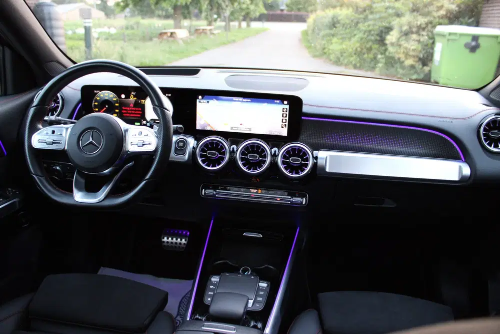 Mercedes-Benz EQB 300 4MATIC AMG Line 67 kWh SOh 97.5% PANO uit 2022, foto 8
