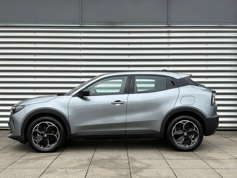 Alfa Romeo Junior Elettrica 54 kWh Navigatie uit 2025, foto 6