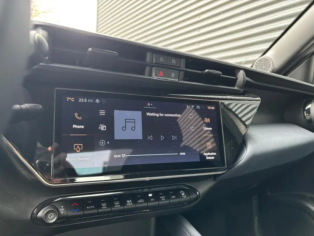 Alfa Romeo Junior 54 kWh 156pk Elettrica uit 2025, foto 18