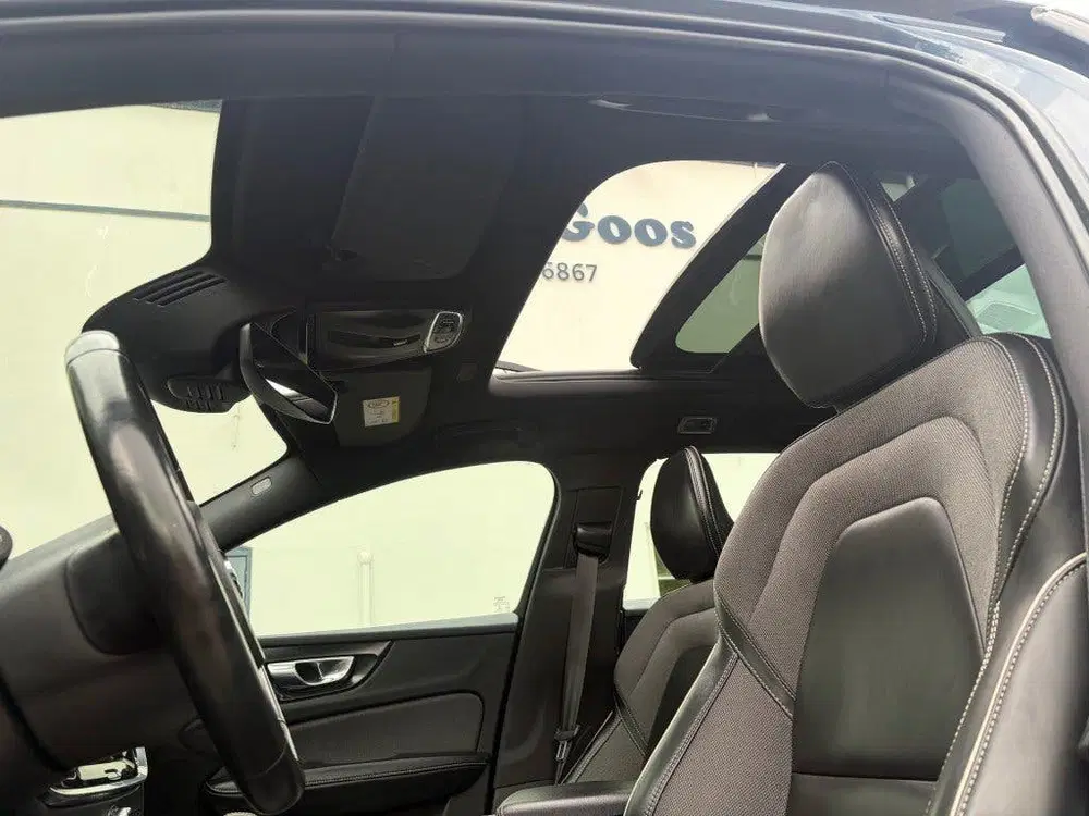 Volvo V60 B3 R-Design Schuifdak H&K Pilot Assist uit 2021, foto 11