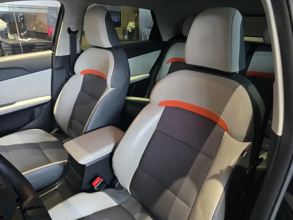 MG MG4 Luxury Long Range 64 kWh uit 2023, foto 6