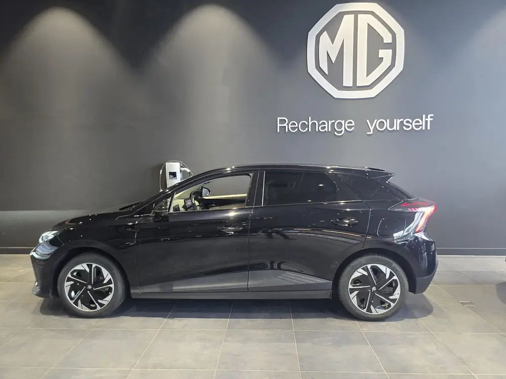 MG MG4 Luxury Long Range 64 kWh uit 2023, foto 7