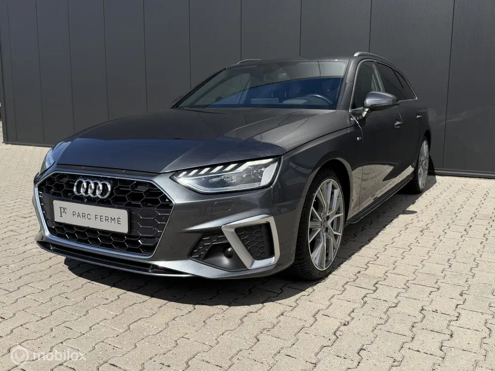 Audi A4 35 TFSI S-Line uit 2021, foto 12