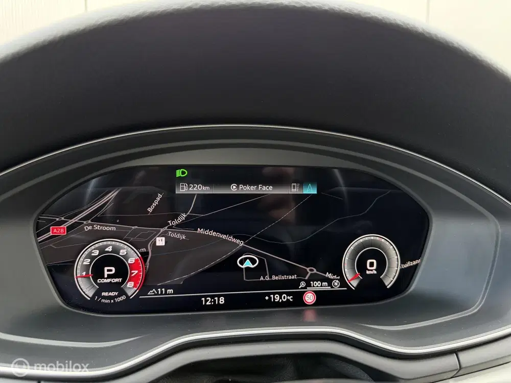 Audi A4 35 TFSI S-Line uit 2021, foto 15