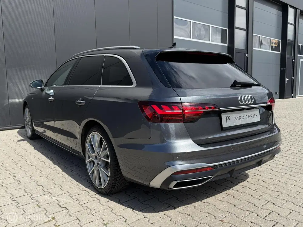 Audi A4 35 TFSI S-Line uit 2021, foto 6
