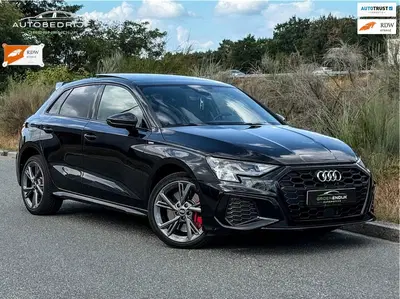 Audi A3 45 TFSI e S edition Competition CARBON PAK uit 2022