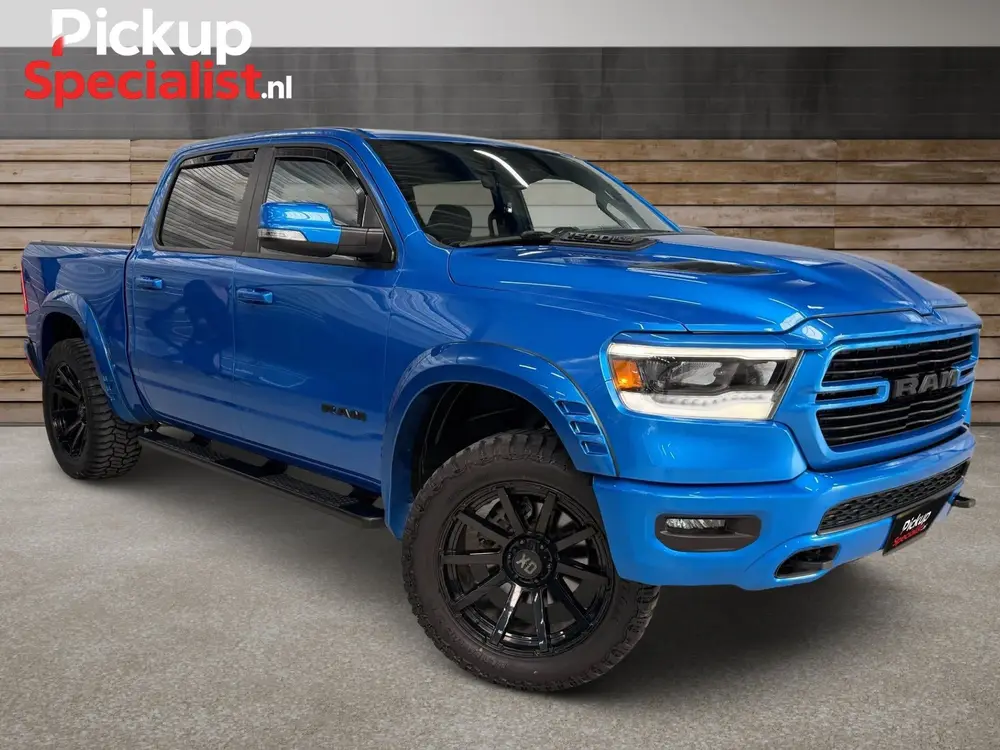Dodge Ram 1500 5.7 V8 4x4 Crew Cab Big Horn , VERHOOGD , WID uit 2020, foto 3