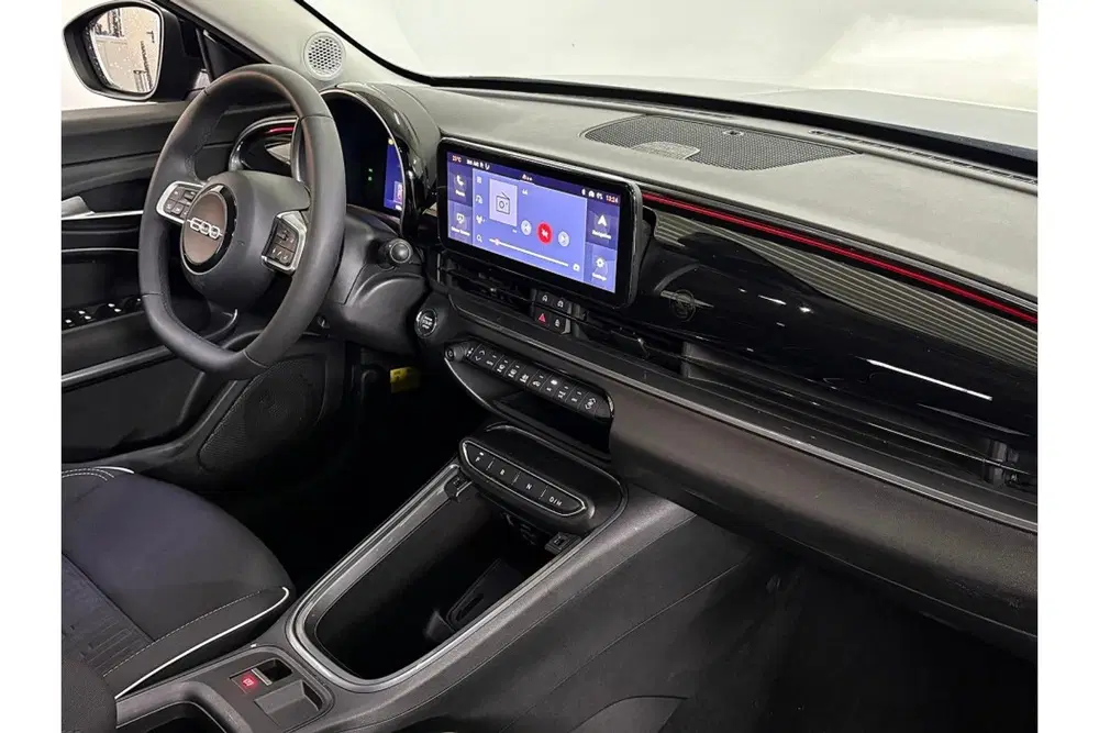Fiat 600 1.2 Hybrid Urban FULL OPTIONS uit 2025, foto 2
