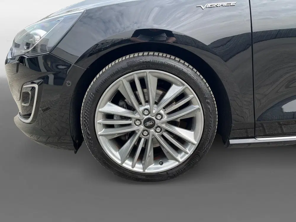 Ford Focus 1.5 EcoBoost Vignale uit 2019, foto 16
