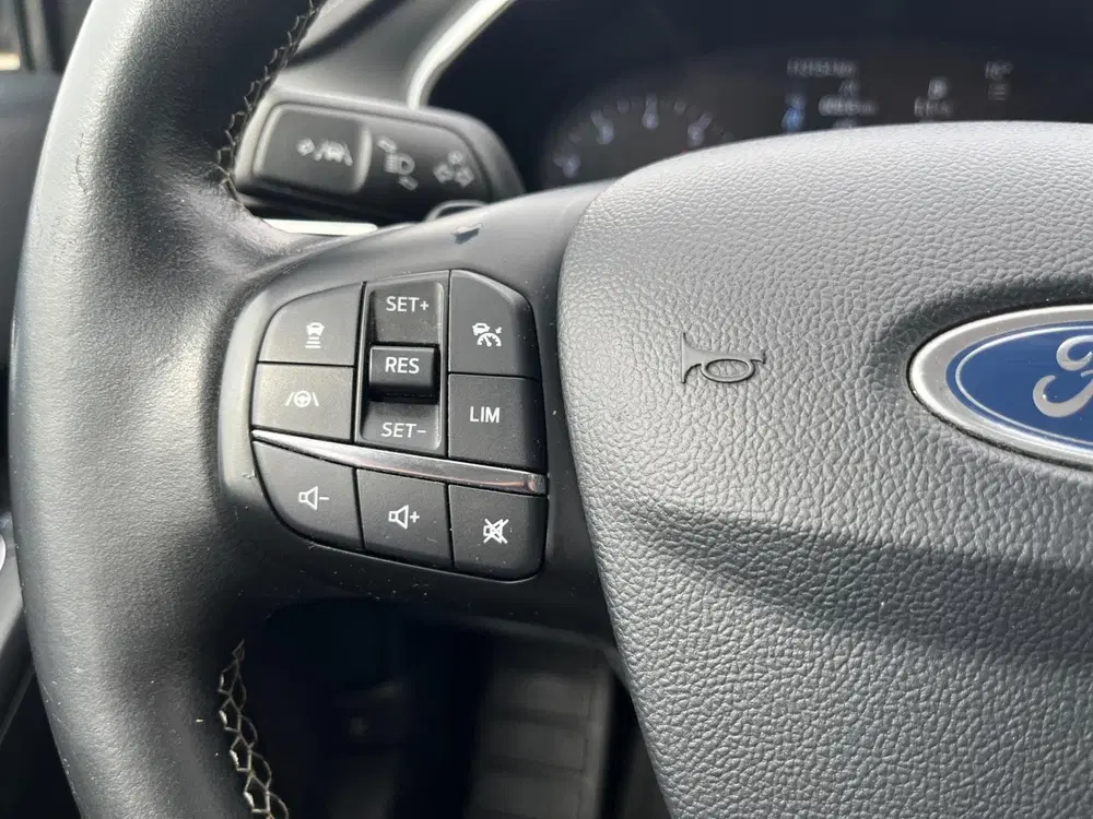 Ford Focus 1.5 EcoBoost Vignale uit 2019, foto 20