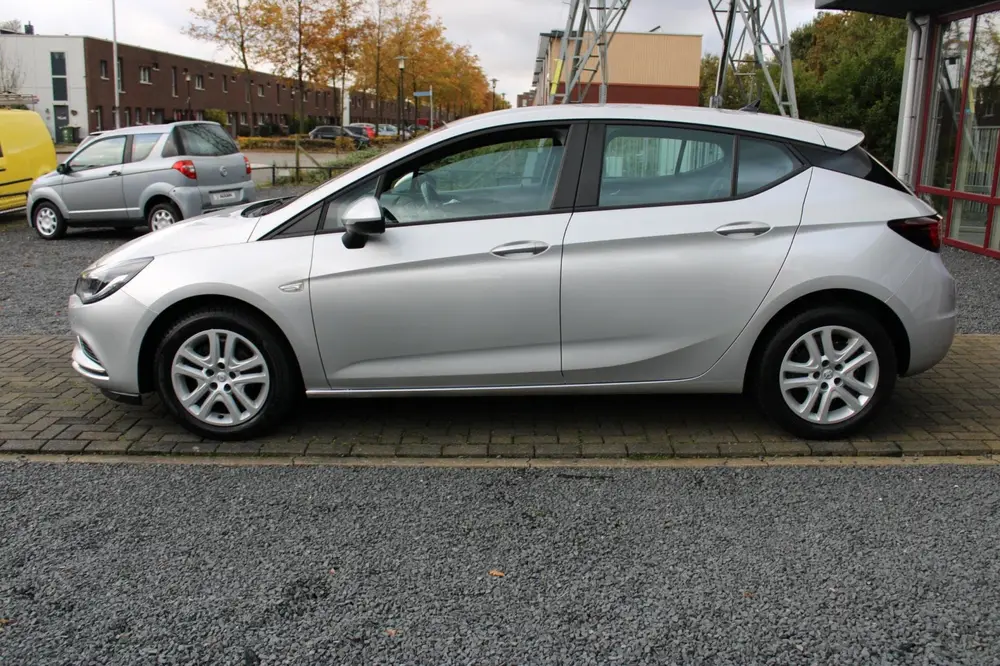 Opel Astra 1.0 Turbo 120 Jaar Edition uit 2019, foto 20