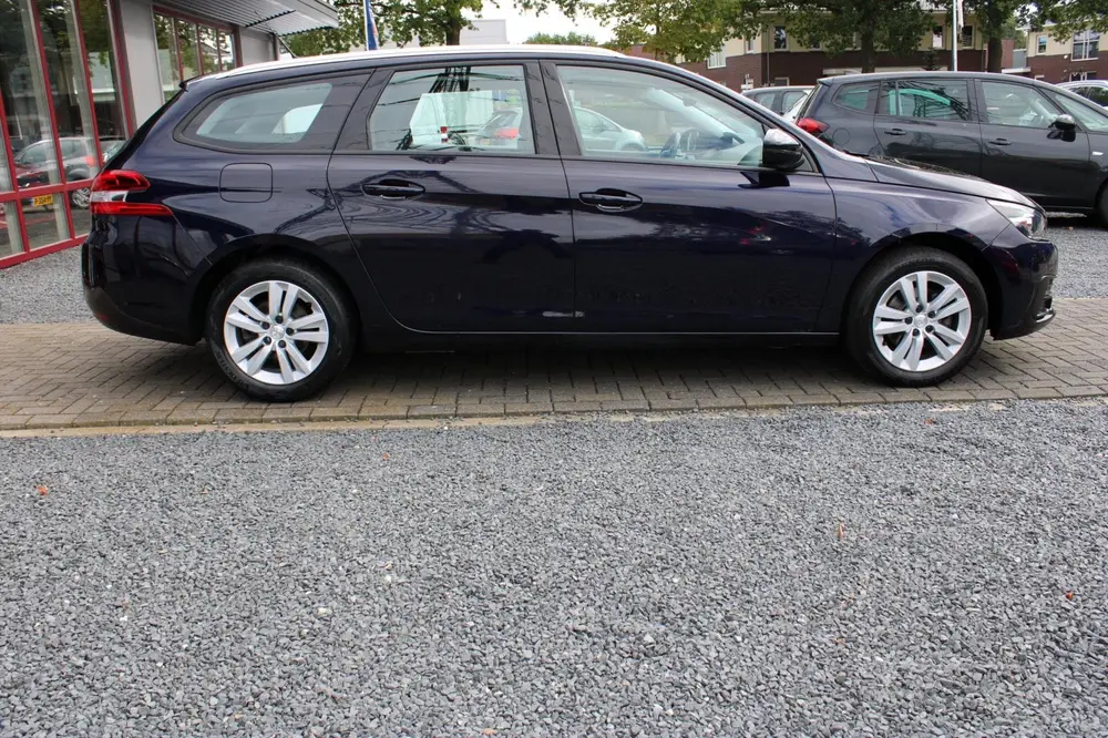 Peugeot 308 1.2 PureTech Allure 130 PK AUTOMAAT NAVI a uit 2020, foto 8